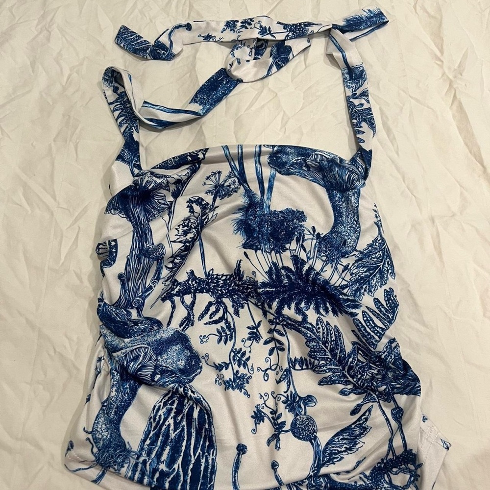 SHEIN Blue and White Botanical Print Tank Top